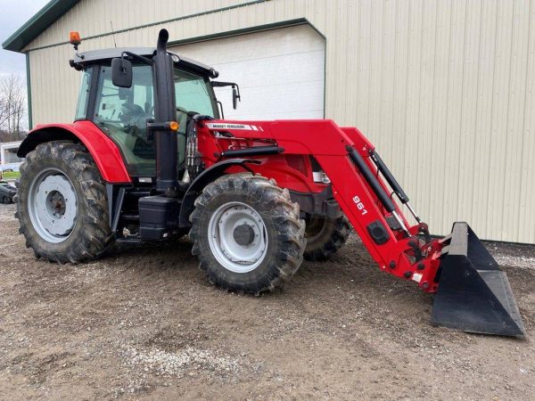 2015 Massey Ferguson 7715