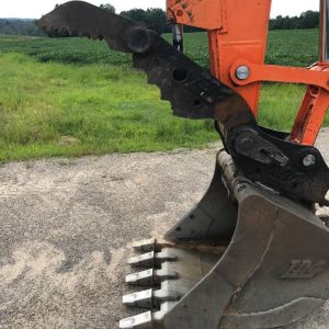 2014 DOOSAN Excavators DX140 LC-3