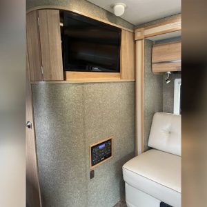 2013 Winnebago VIA 25Q