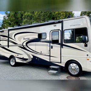 2014 Fleetwood Class A RV BOUNDER 33C