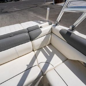 2014 Bayliner 215 Deck Boat