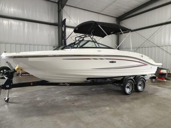 2017 Sea Ray 210SPX