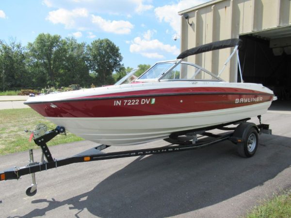 2012 Bayliner 195 Bowrider