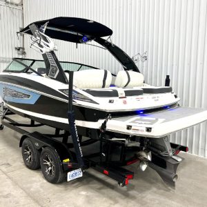 2020 Regal 2300 RX Surf