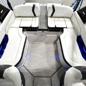 2020 Regal 2300 RX Surf