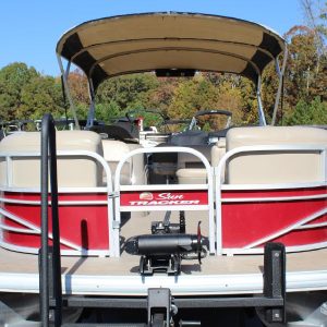 2020 Tracker SportFish 22 DLX