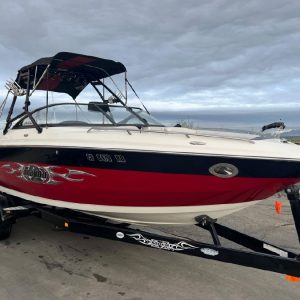 2004 Malibu Wakesetter 25 Ski Wakeboard Boat