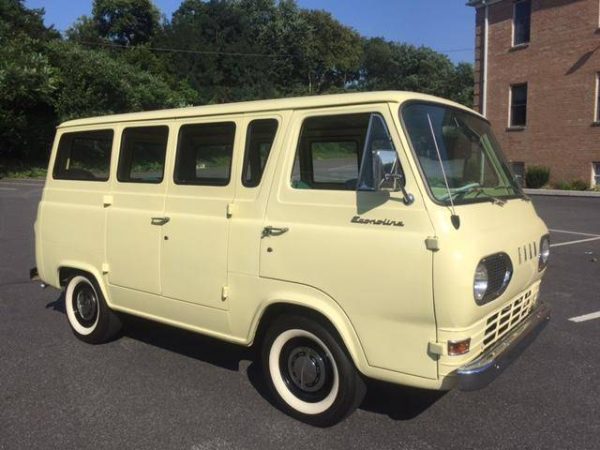 1965 Ford Econoline Van