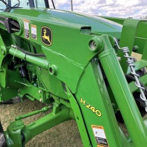 2015 John Deere 5100E