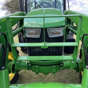 2015 John Deere 5100E