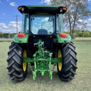 2015 John Deere 5100E