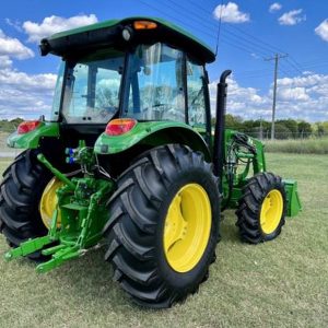 2015 John Deere 5100E