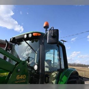 2016 John Deere 6120M