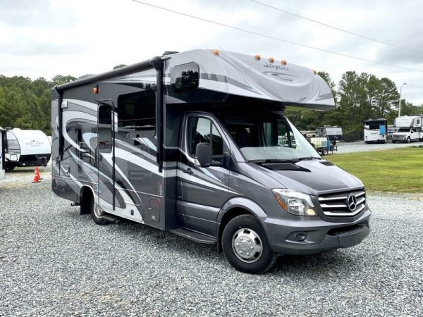 2017 Jayco Class C RV Melbourne 24M