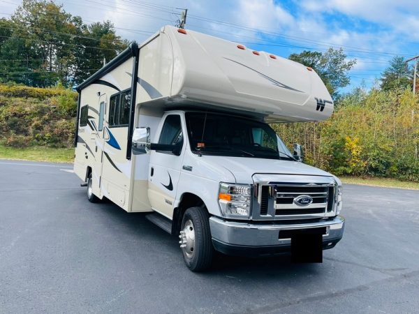 2021 Winnebago Class C RV MINNIE WINNIE 25B