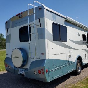 2005 Winnebago Class C RV ASPECT 26A