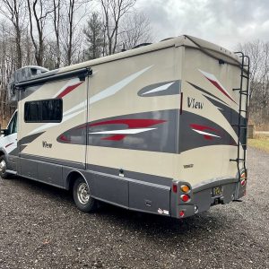 2017 Winnebago Class C RV VIEW 24J