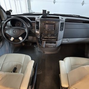 2017 Winnebago Class C RV VIEW 24J