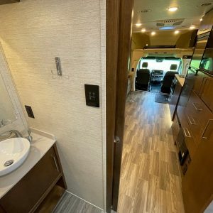 2020 Tiffin Motorhomes Class C RV WAYFARER 25RW