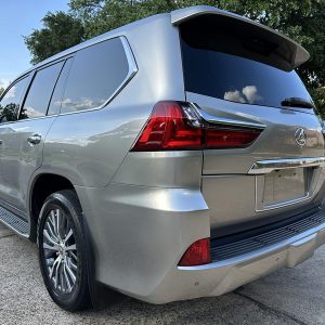 2019 Lexus LX 570